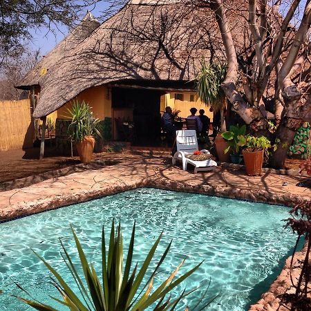 Lesoma Valley Lodge Kasane Buitenkant foto