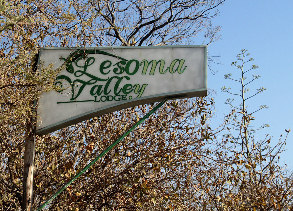 Lesoma Valley Lodge Kasane Buitenkant foto