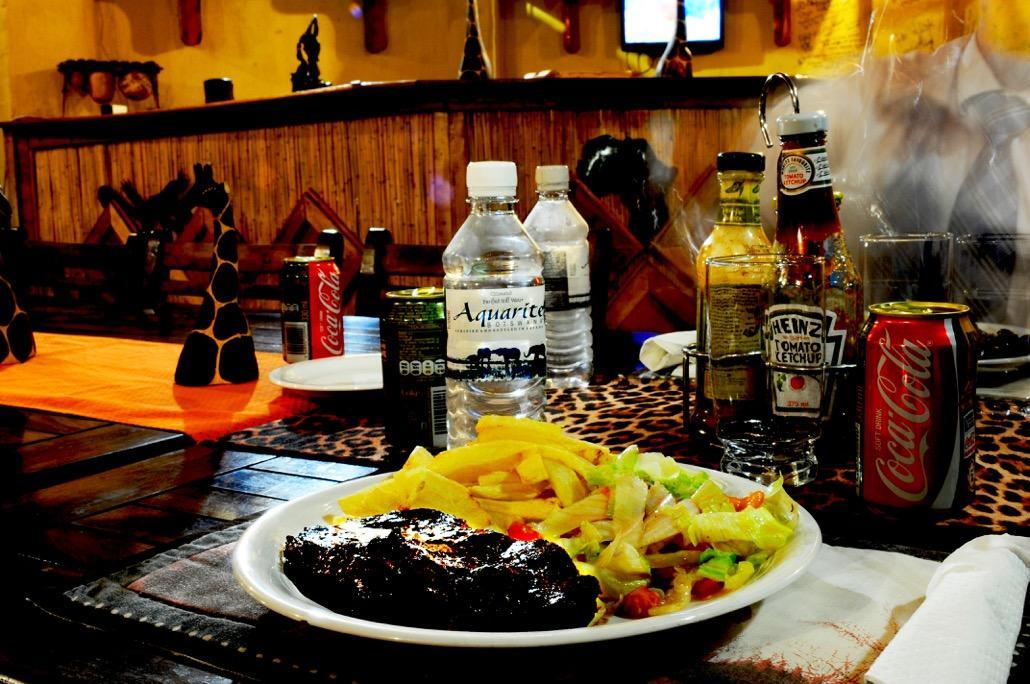 Lesoma Valley Lodge Kasane Buitenkant foto